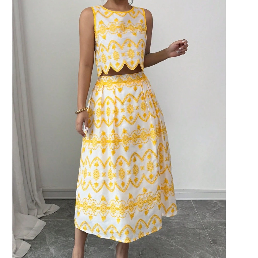Boho Floral Embroidered Sleeveless High Waisted Midi Skirt set - Picture 3 of 6
